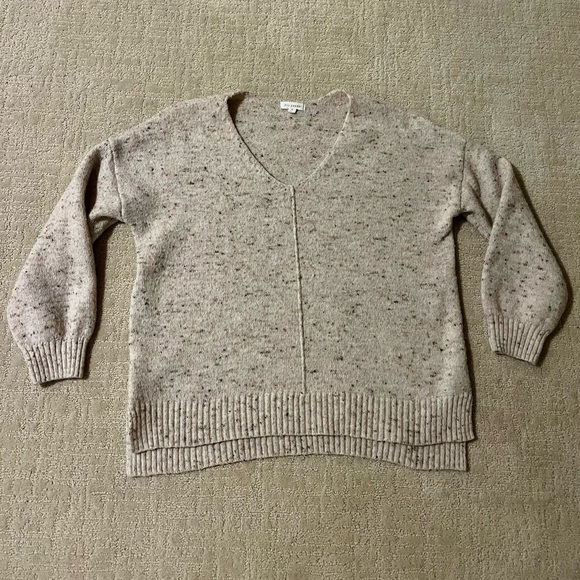 Blu Pepper Sweaters - Blu Pepper Cream V-Neck Sweater women’s size S